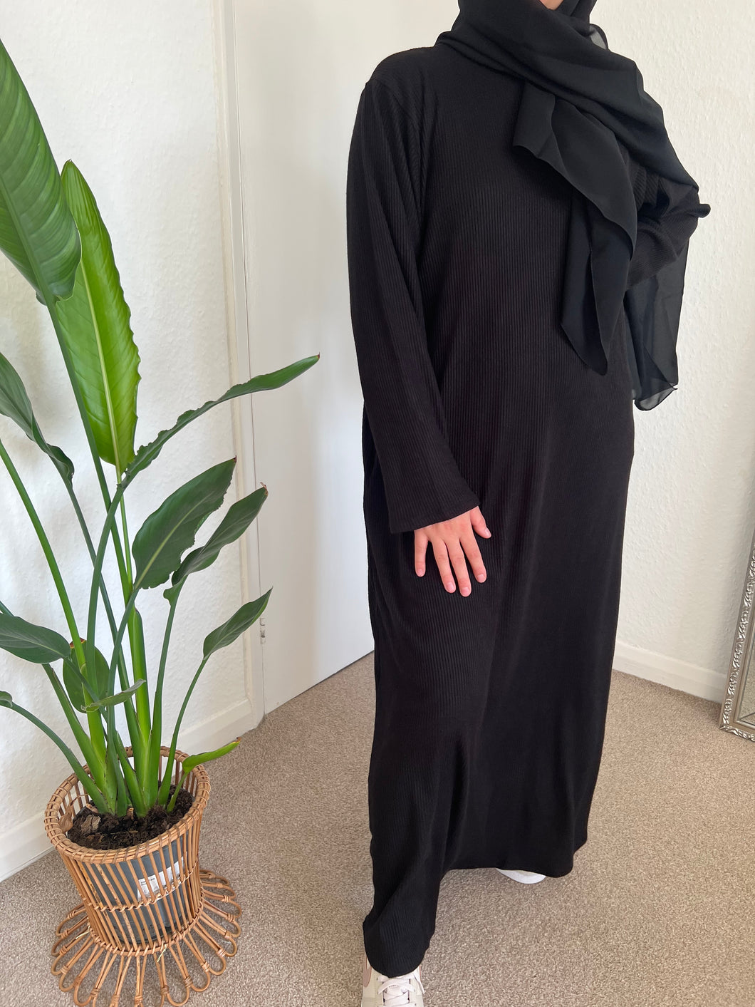 Ribbed abaya ‘black’