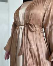 Load image into Gallery viewer, Aiza golden balloon sleeve abaya set
